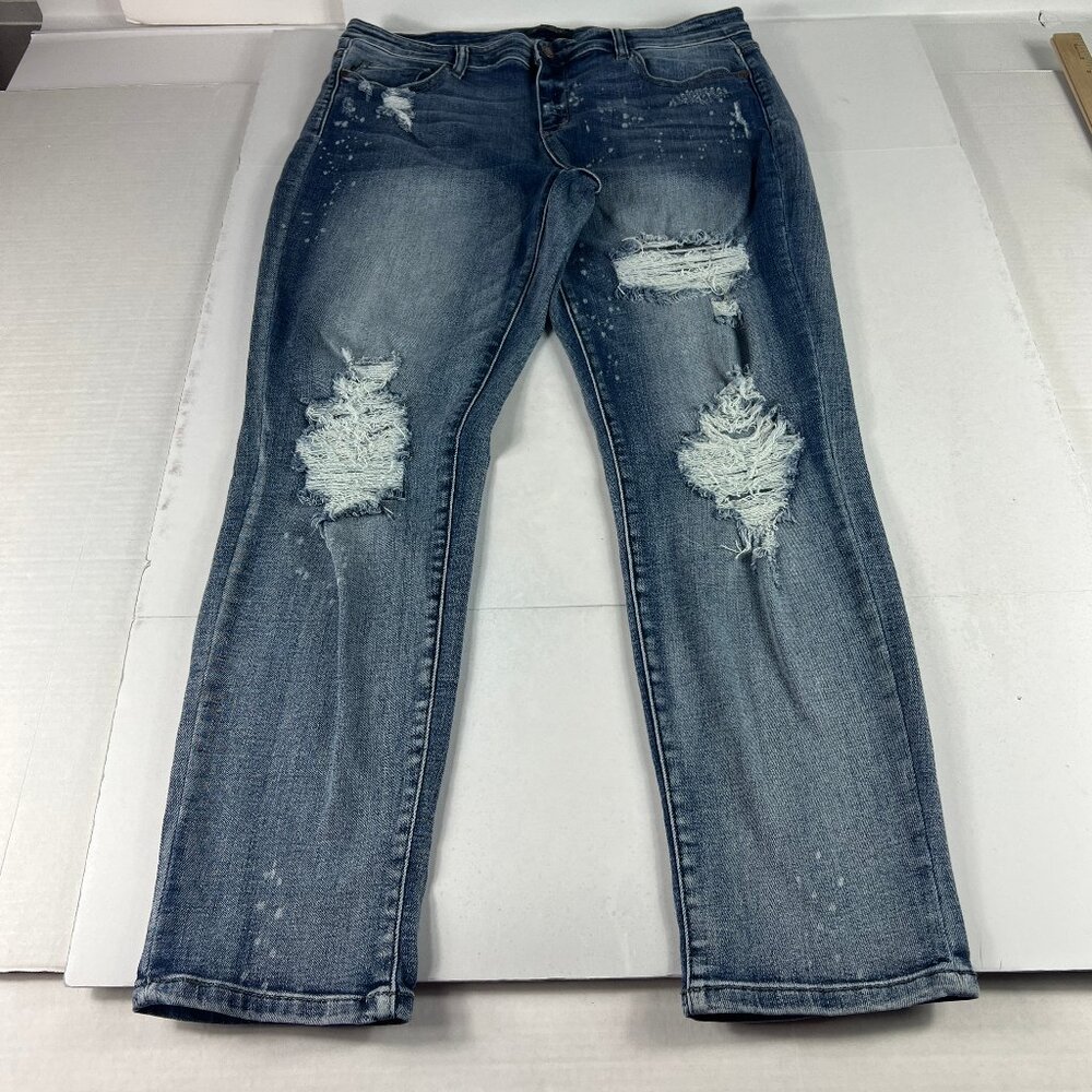 Judy Blue Jean Women Measured 35x30 Boyfriend Blue Faded Distressed Denim Tag 32